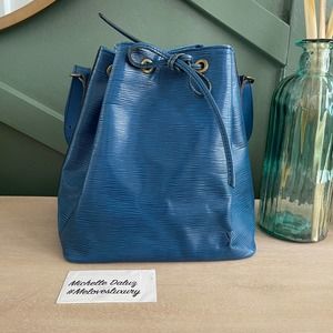Vintage Louis Vuitton Epi Petite Bucket Tote Bag.